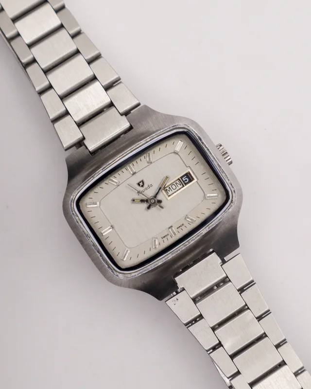 1980s Nivada Retro TV