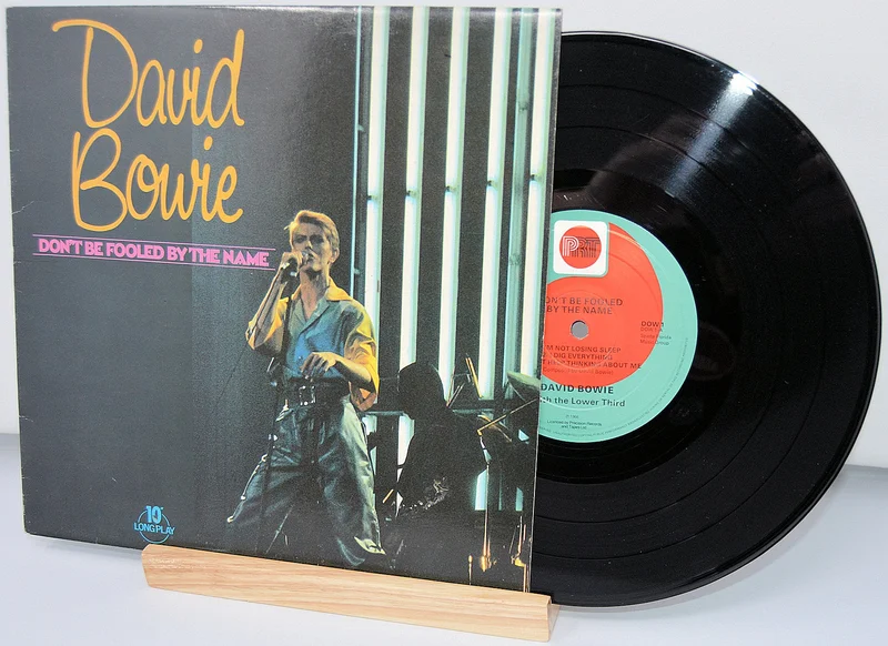 Bowie, David  Don't Be Fooled By The Name