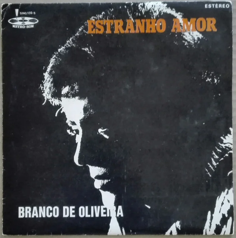 Estranho Amor