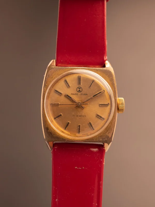 Favre Leuba Ladies TV Gold Red Strap (Ref. Unknown) (24mm; Manual)