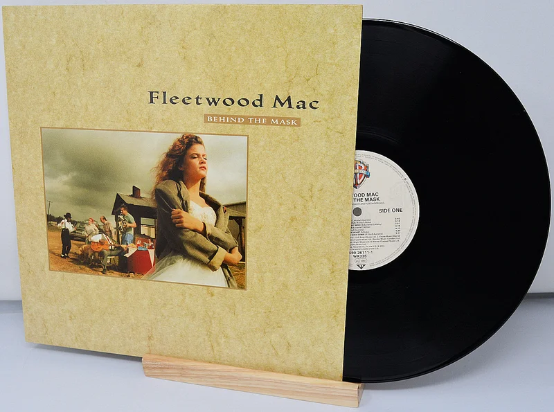 Fleetwood Mac  Behind The Mask