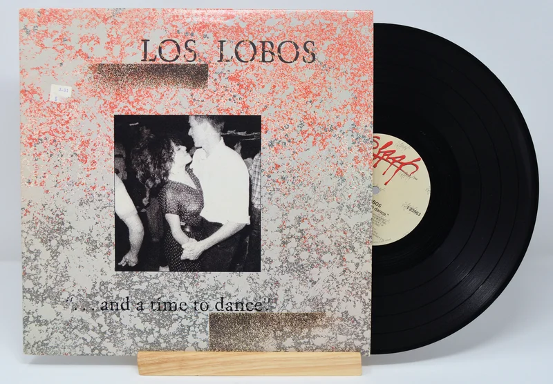 Los Lobos - And A Time To Dance