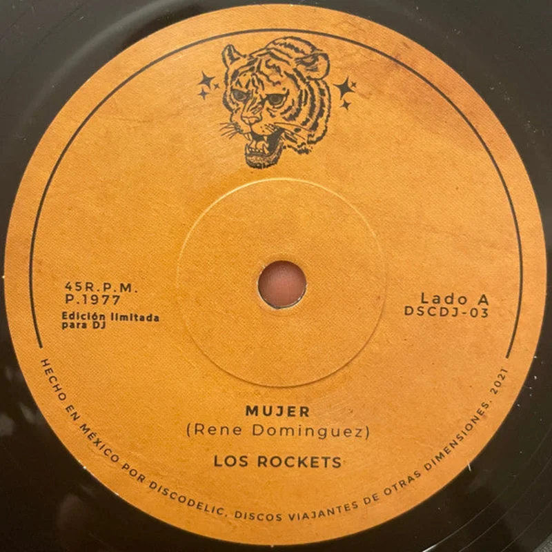 Mujer / La Gallineta
