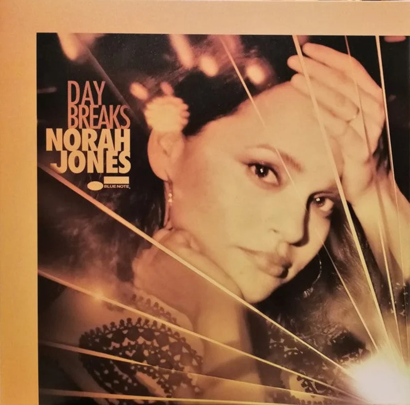 Norah Jones - Day Breaks (Arrives in 4 Days)