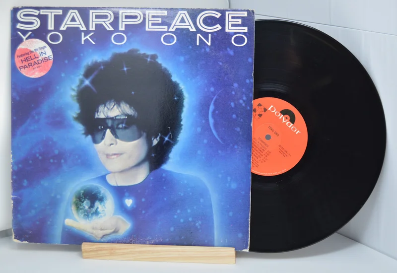 Ono, Yoko  Starpeace