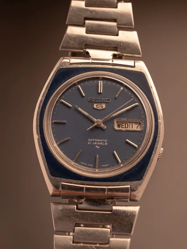 Seiko 5 Tonneau (Ref. 7019-7380) (37mm; Manual)