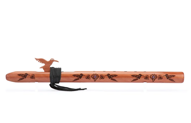 Signature Hummingbird 'G' Aromatic Cedar